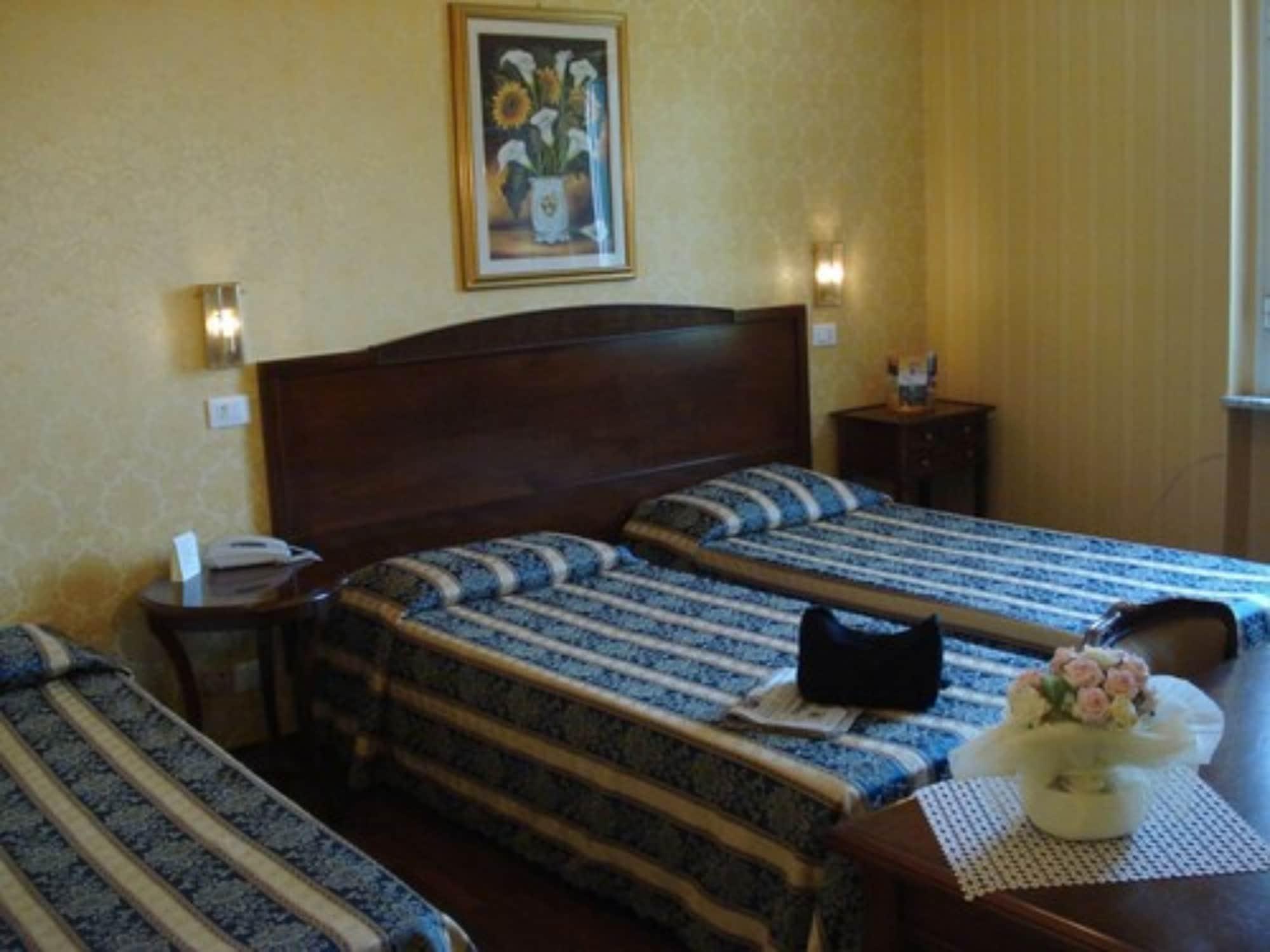 Hotel Villa Aricia Аричча Экстерьер фото