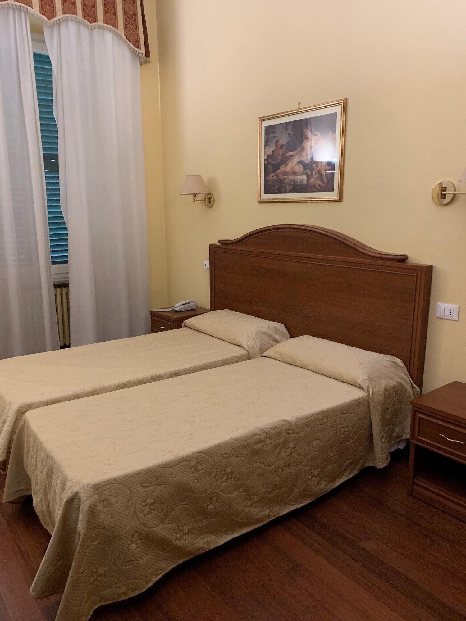 Hotel Villa Aricia Аричча Экстерьер фото