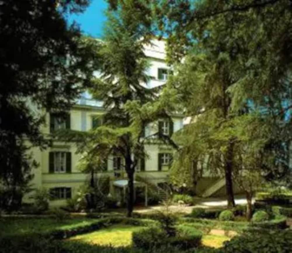 Hotel Villa Aricia Аричча Экстерьер фото
