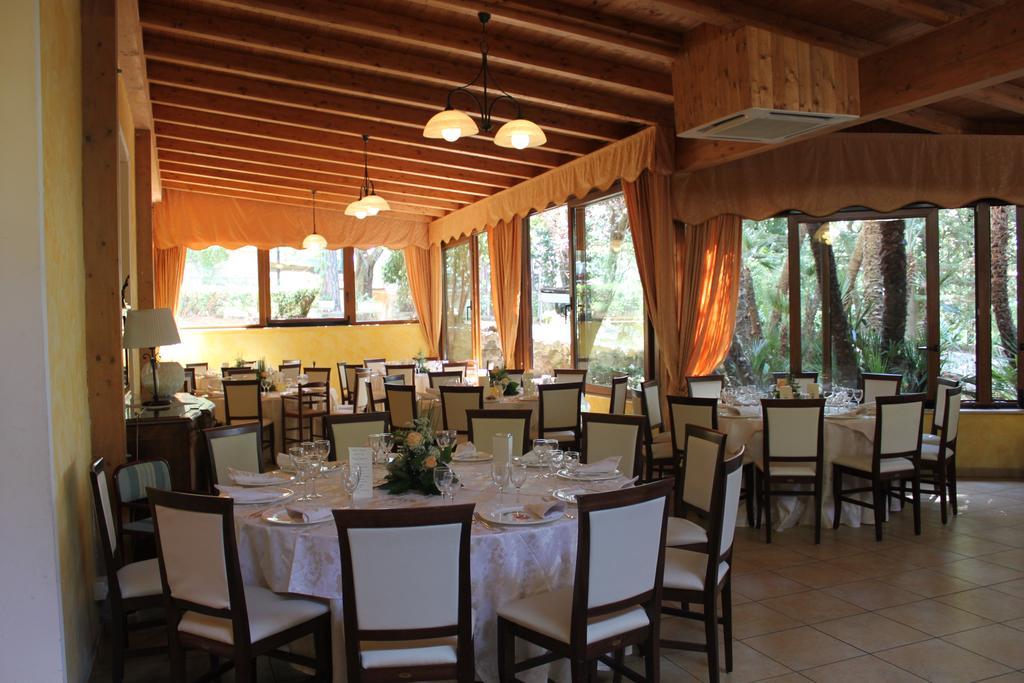 Hotel Villa Aricia Аричча Экстерьер фото